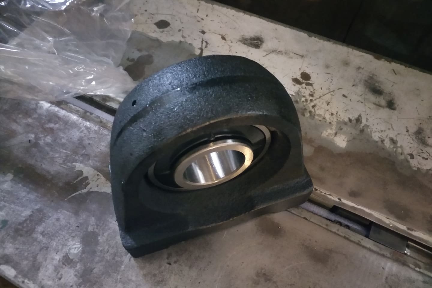 Finished pillow block mounted bearing unit from the Runfeng archive